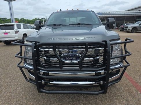 Used 2019 Ford F450 Lariat w/ Lariat Value Package AWD/4WD image 3