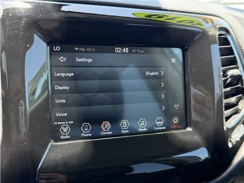 Used 2019 Jeep Compass Latitude FWD image 49