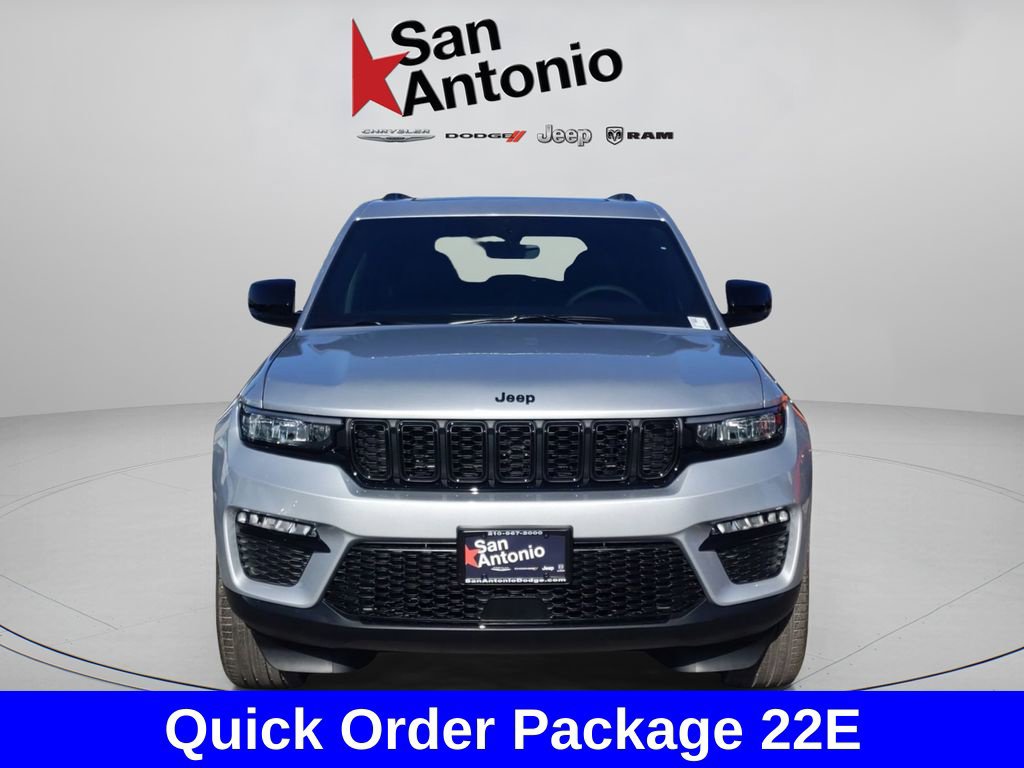New 2025 Jeep Grand Cherokee Limited w/ Black Appearance Package RWD image 3
