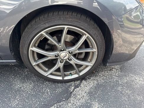 Used 2019 Hyundai Elantra GT N Line FWD image 9