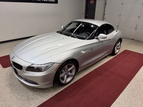 Used 2011 BMW Z4 sDrive30i RWD image 44
