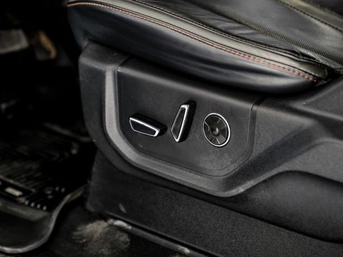 Used 2022 Ford F450 Platinum image 29