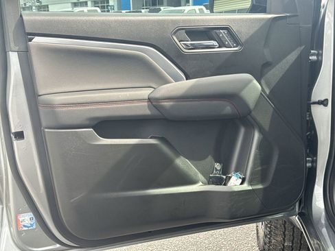 Used 2023 Chevrolet Colorado Z71 w/ Z71 Convenience Package 2 image 14