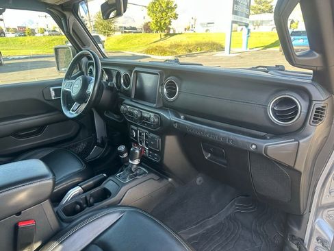 Used 2021 Jeep Wrangler Unlimited Rubicon 4xe w/ Steel Bumper Group image 17