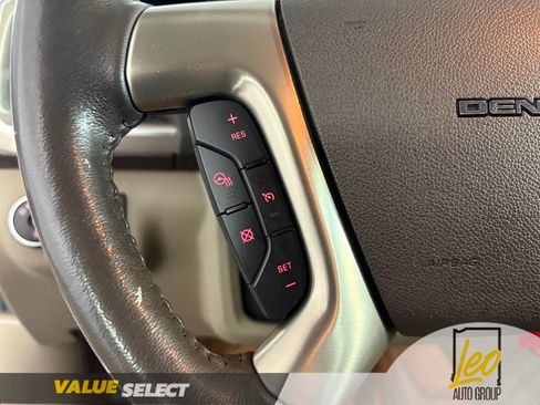 Used 2016 GMC Acadia Denali FWD image 17