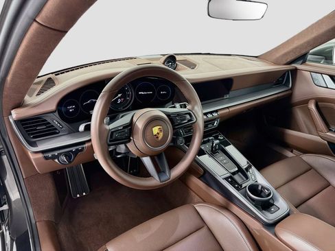 Certified 2022 Porsche 911 Carrera w/ Premium Package RWD image 4