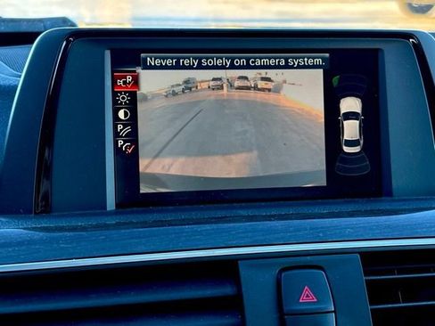 Used 2017 BMW 330e image 16