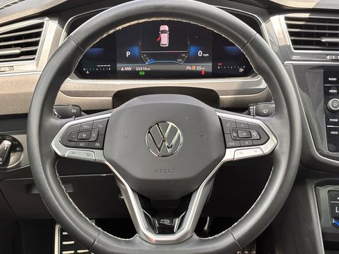 Used 2023 Volkswagen Tiguan SE R-Line FWD image 12