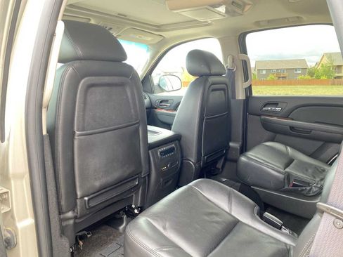 Used 2014 Chevrolet Tahoe LTZ AWD/4WD image 33