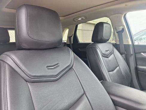 Used 2019 Cadillac XT5 Premium Luxury FWD image 6