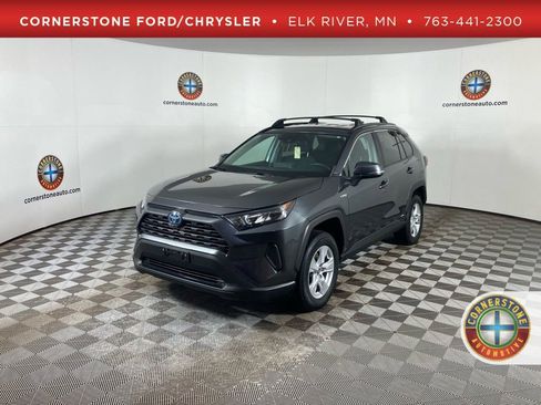 Used 2019 Toyota RAV4 LE w/ Carpet Mat Package image 1