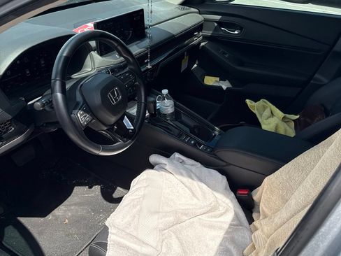 Used 2024 Honda Accord EX-L image 8