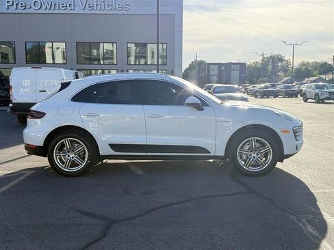Used 2017 Porsche Macan S AWD/4WD image 7