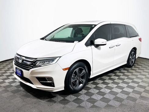Used 2018 Honda Odyssey Touring image 3