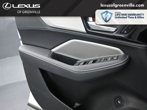 Used 2023 Acura MDX SH-AWD w/ Technology Package image 23