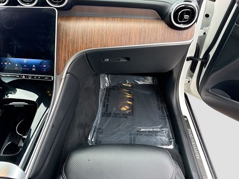 Used 2024 Mercedes-Benz GLC 300 GLC 300 image 17