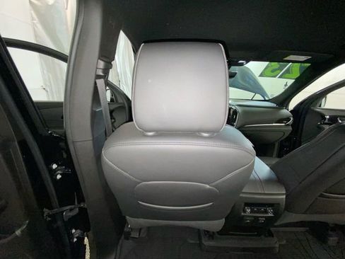 Used 2023 Chevrolet Traverse RS w/ LPO, Floor Liner Package FWD image 36