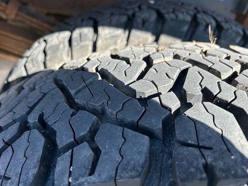 Used 2004 Chevrolet Silverado 3500 4x4 Extended Cab w/ Heavy-Duty Power Package image 46