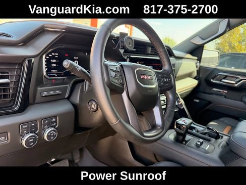Used 2025 GMC Sierra 1500 AT4 w/ AT4 Premium Package AWD/4WD image 14