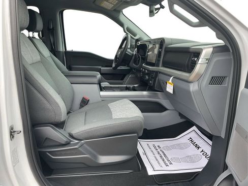 New 2026 Ford F250 XLT w/ XLT Premium Package AWD/4WD image 8