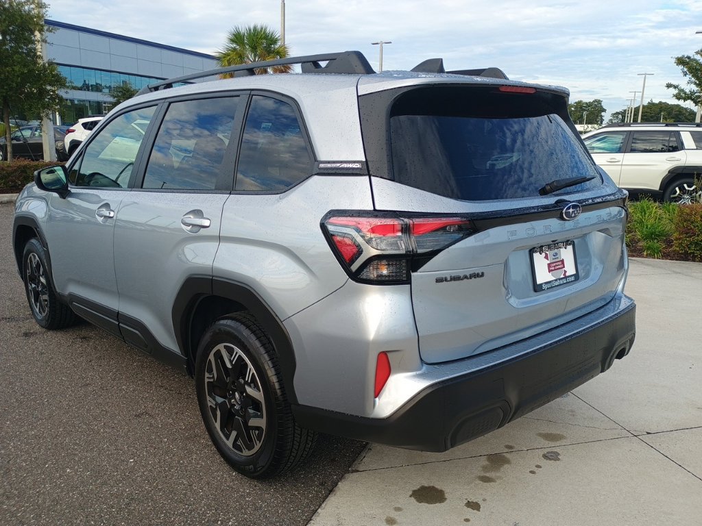 Certified 2025 Subaru Forester Premium AWD/4WD image 7