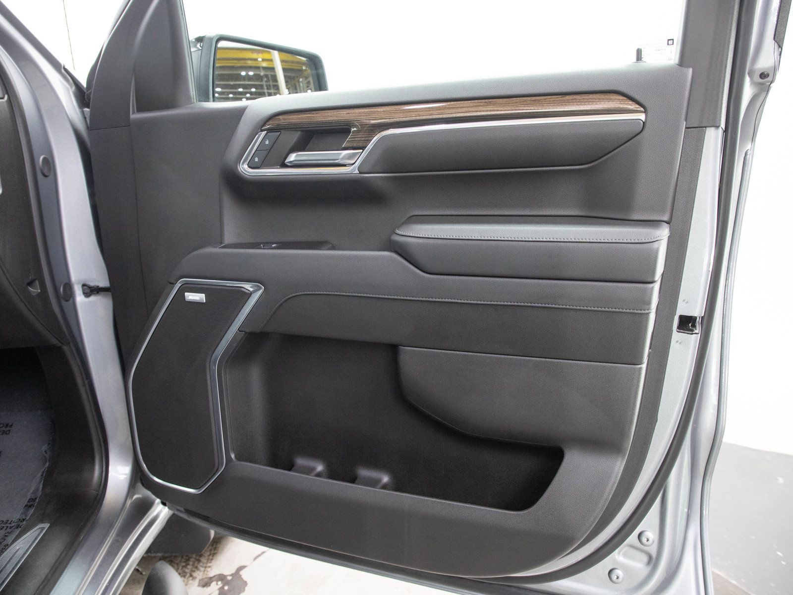 Used 2024 Chevrolet Silverado 1500 RST w/ Rally Edition AWD/4WD image 9