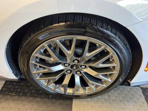 Used 2024 Ford Mustang GT Premium RWD image 9