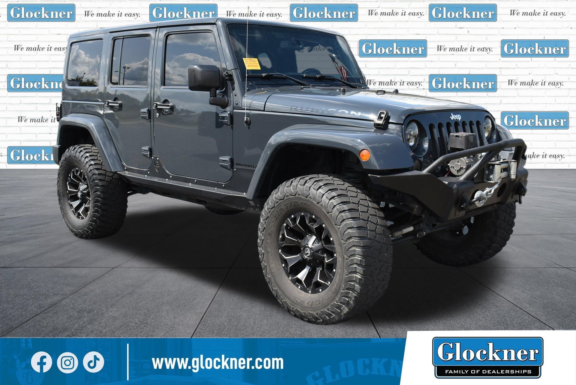 Used 2016 Jeep Wrangler Unlimited Rubicon w/ Connectivity Group AWD/4WD image 13