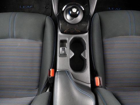Used 2024 Nissan Leaf SV Plus image 24