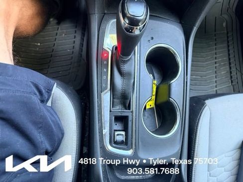 Used 2020 Chevrolet Equinox LS w/ LS Convenience Package FWD image 21