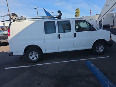 Used 2020 Chevrolet Express 2500 Work Van w/ Driver Convenience Package image 20