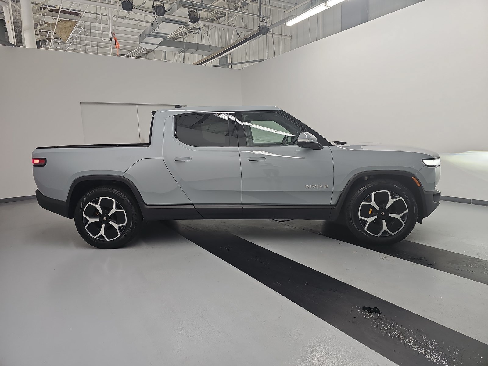 Used 2023 Rivian R1T Adventure Quad AWD/4WD image 6