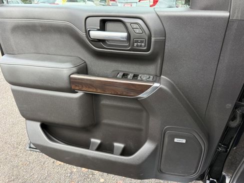 Used 2019 GMC Sierra 1500 SLT w/ SLT Premium Plus Package image 30