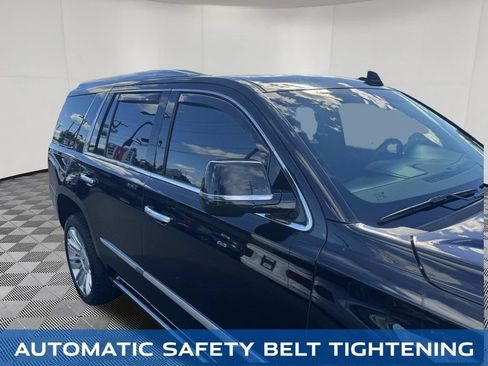 Used 2018 Cadillac Escalade Platinum AWD/4WD image 10