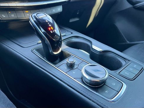 Used 2024 Cadillac XT4 Sport image 16