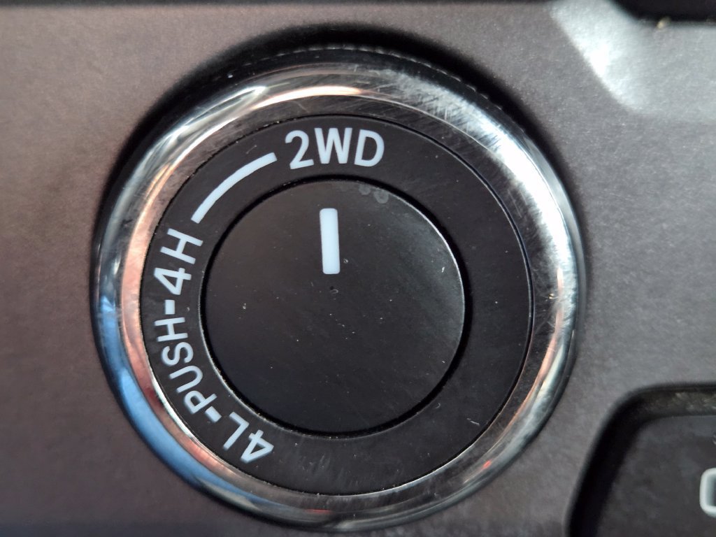 Used 2021 Toyota Tacoma TRD Sport w/ Technology Package AWD/4WD image 9