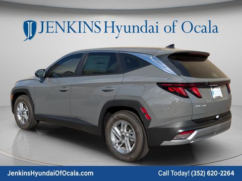 New 2026 Hyundai Tucson SE image 6