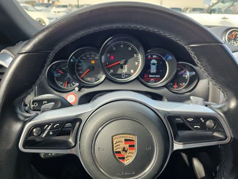 Used 2017 Porsche Cayenne image 22