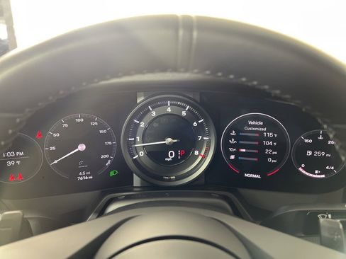 Certified 2022 Porsche 911 Carrera 4S image 31