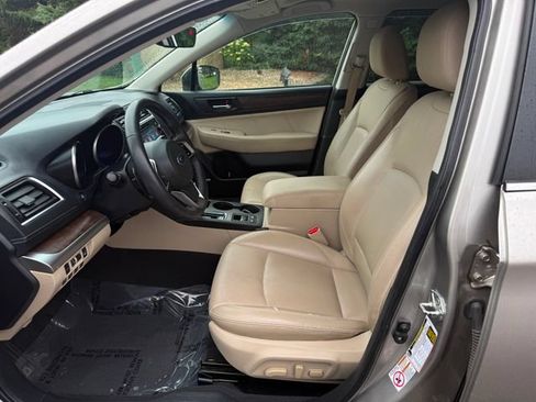 Used 2018 Subaru Outback 2.5i Limited AWD/4WD image 6