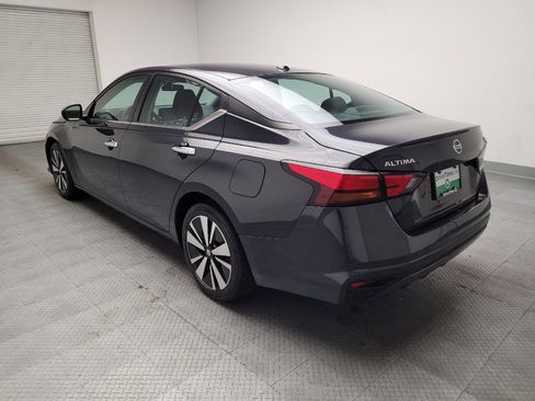 Used 2022 Nissan Altima 2.5 SV FWD image 5