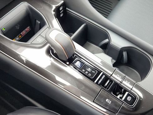 New 2026 Toyota Crown Signia AWD/4WD image 18