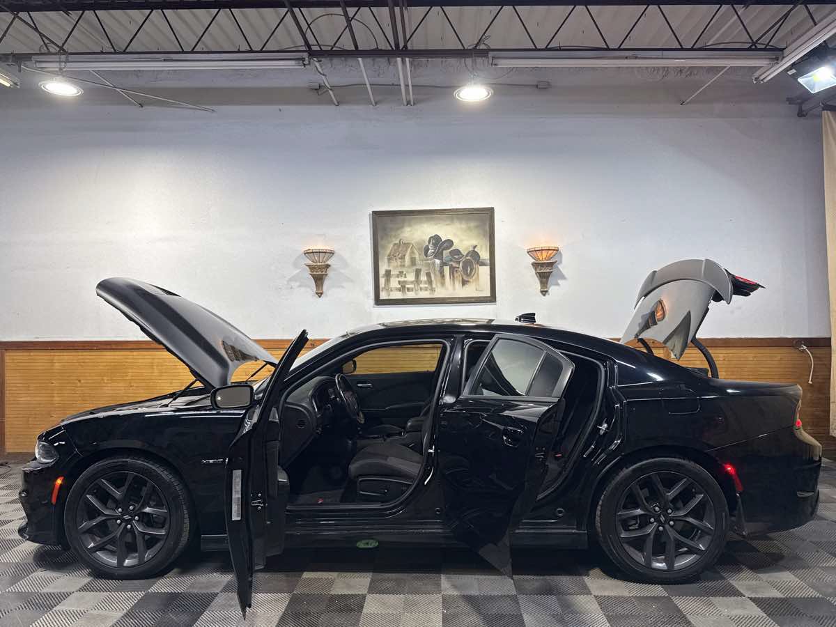 Used 2019 Dodge Charger R/T w/ Driver Confidence Group RWD image 12