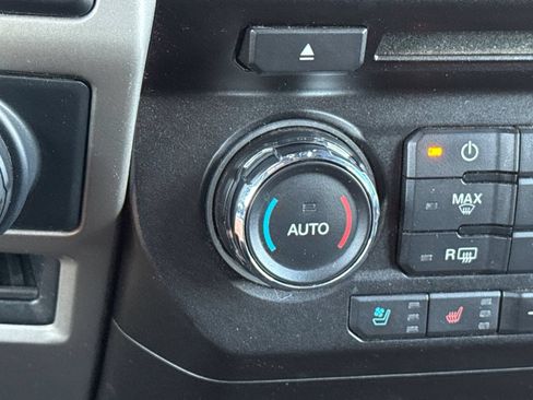 Used 2018 Ford F150 Lariat AWD/4WD image 27
