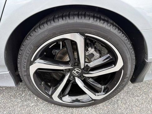 Used 2022 Honda Accord Sport image 31