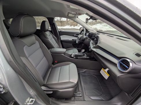 New 2026 Chevrolet Trax LT w/ Driver Confidence Package FWD image 22