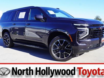 Used 2025 Chevrolet Suburban RST