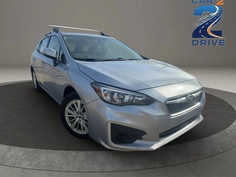 Used 2017 Subaru Impreza 2.0i Premium AWD/4WD image 2