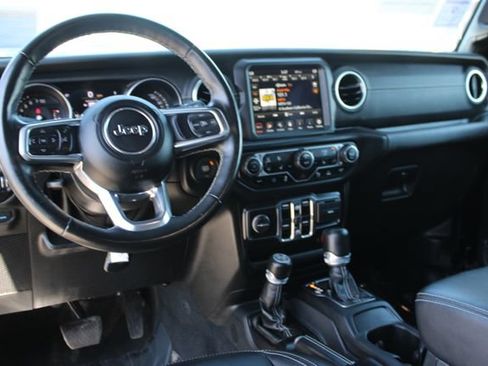 Used 2021 Jeep Wrangler Unlimited Sahara w/ Cold Weather Group AWD/4WD image 14