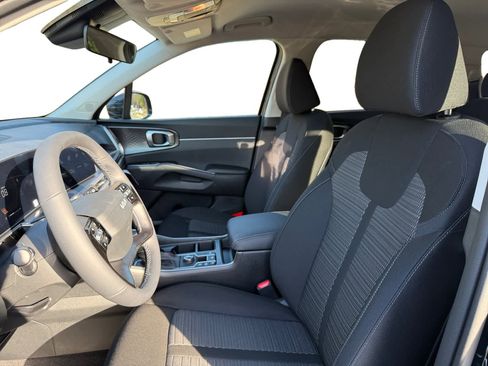 New 2026 Kia Sorento LX image 9